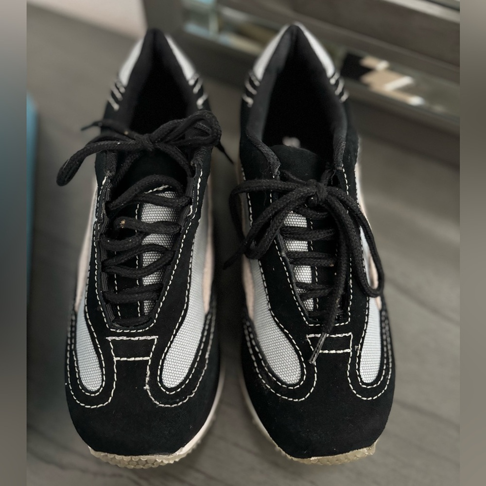 SODA PLATFORM SNEAKERS - SIZE 8